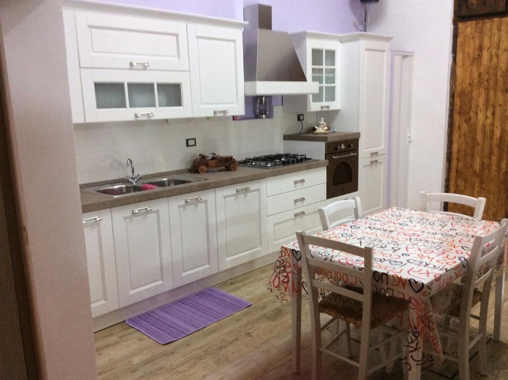 Monolocale Per Vacanze Apartment Castellammare del Golfo Ruang foto