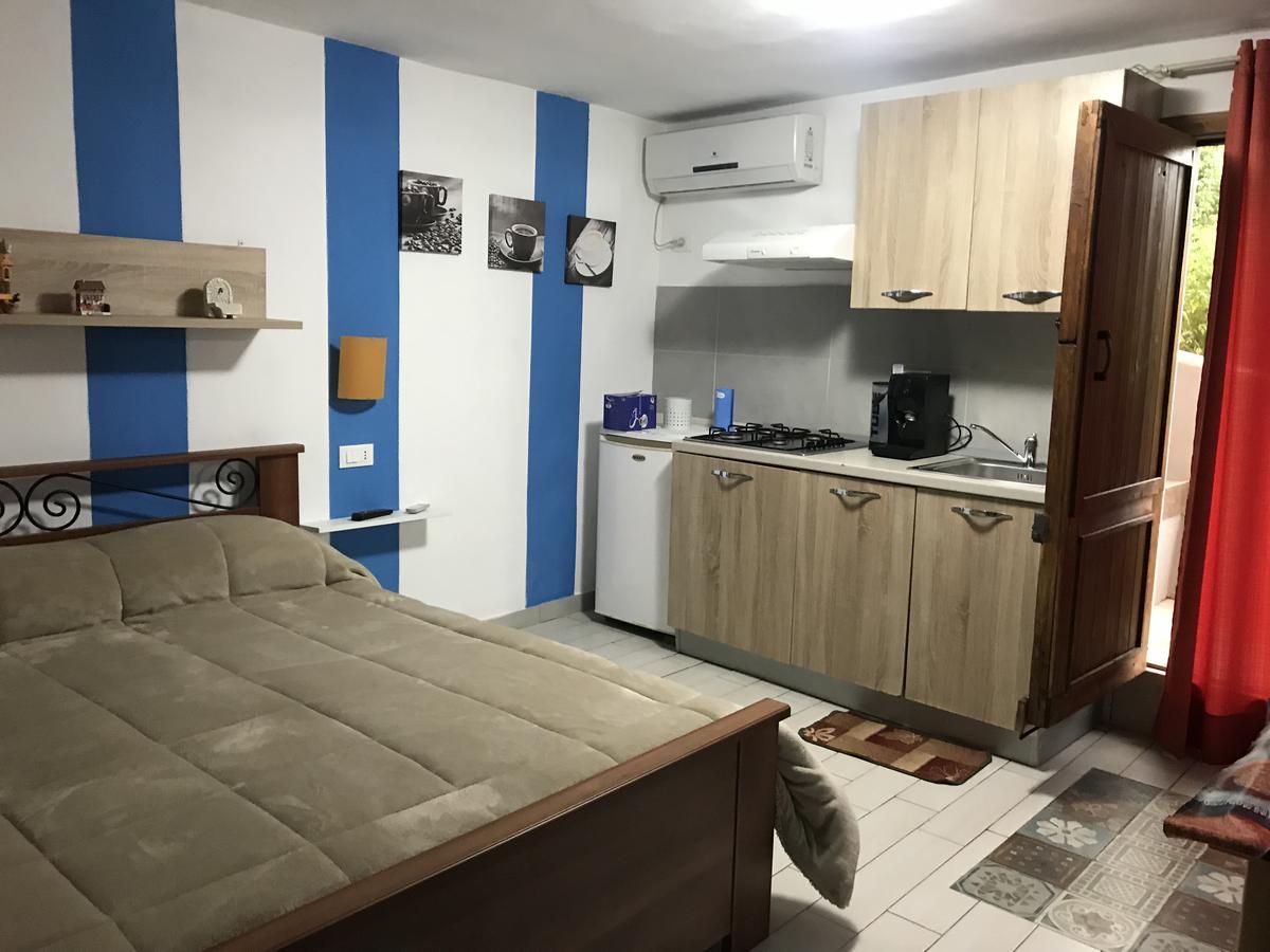 Monolocale Per Vacanze Apartment Castellammare del Golfo Bagian luar foto